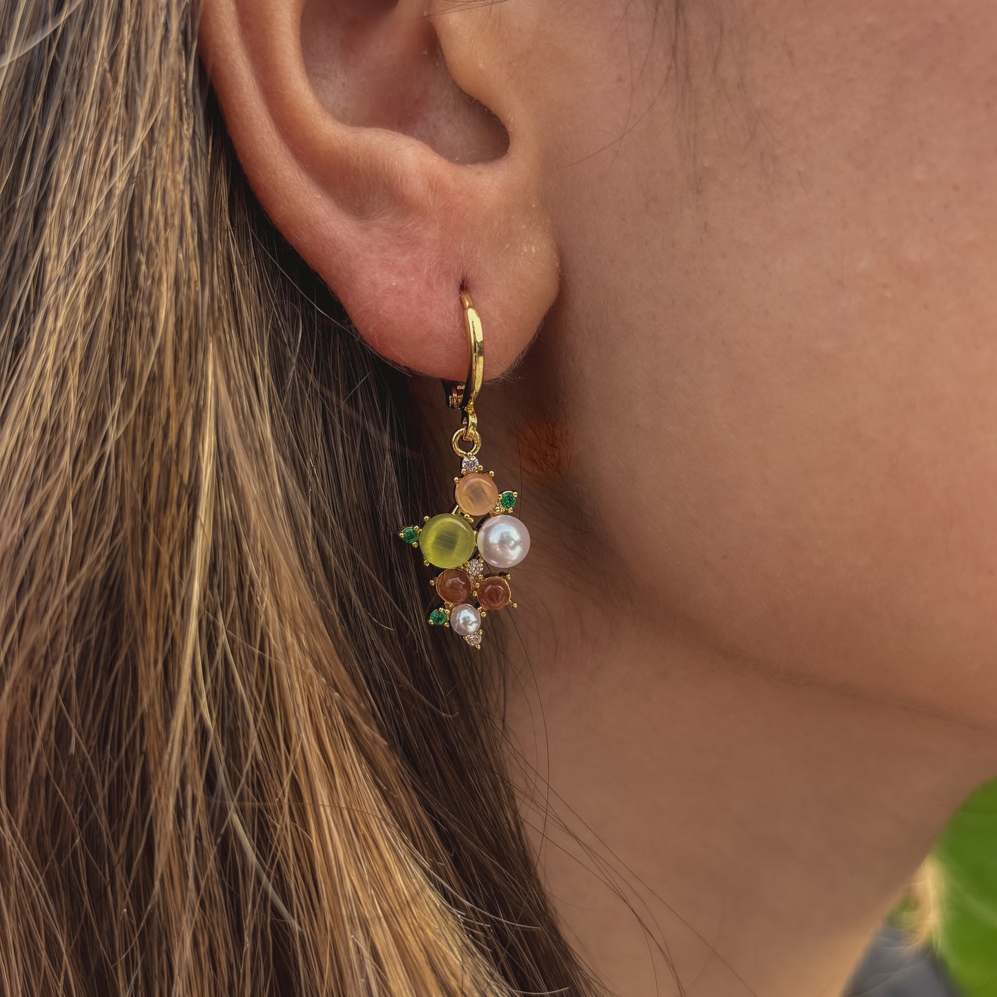 Natural Stone and Pearl Mix